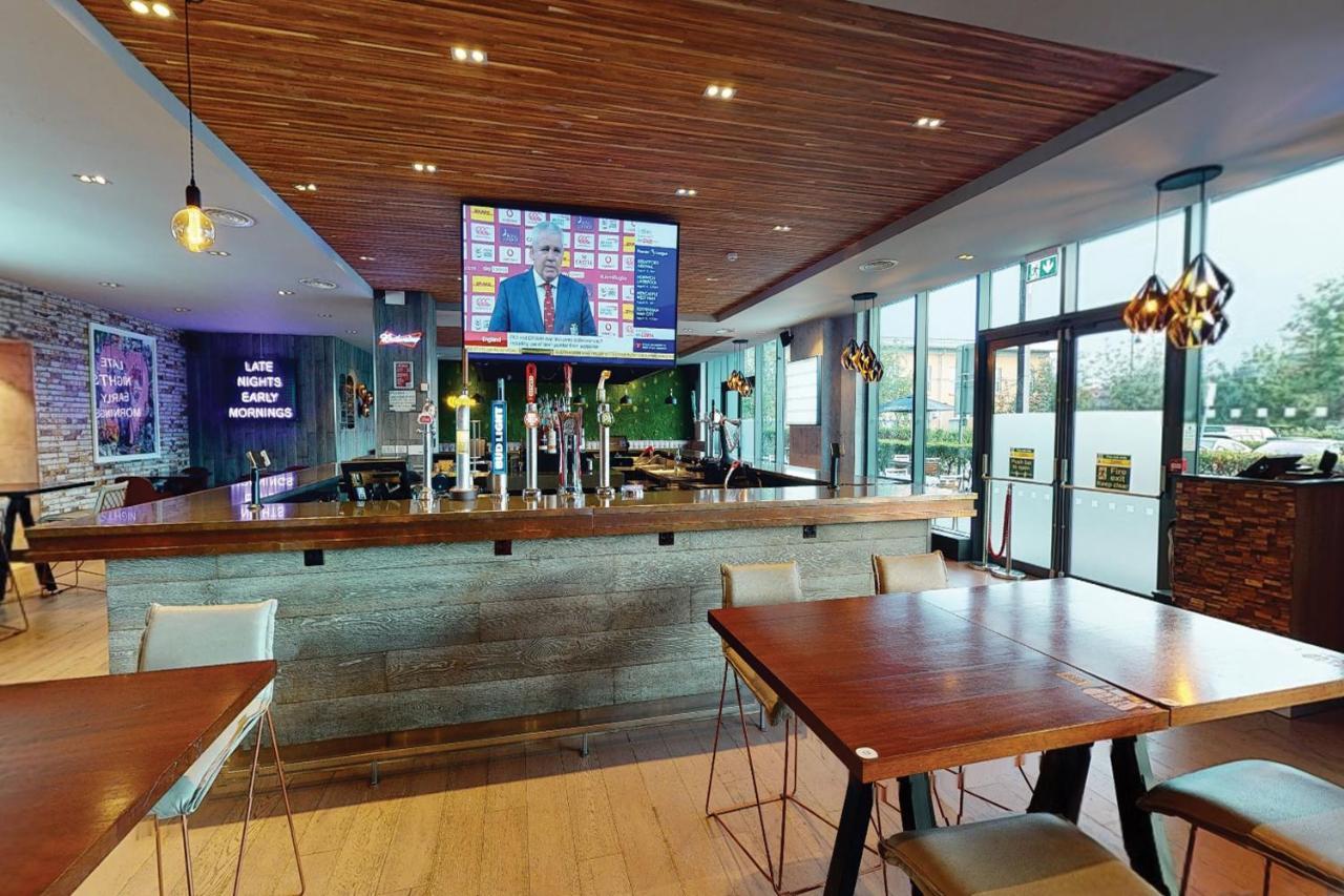 Village Hotel Solihull Dış mekan fotoğraf