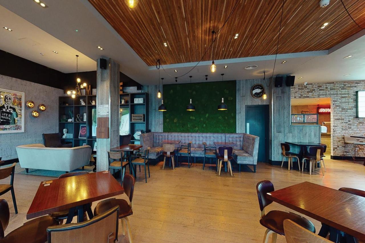 Village Hotel Solihull Dış mekan fotoğraf