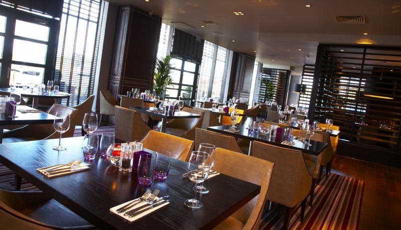 Village Hotel Solihull Restoran fotoğraf