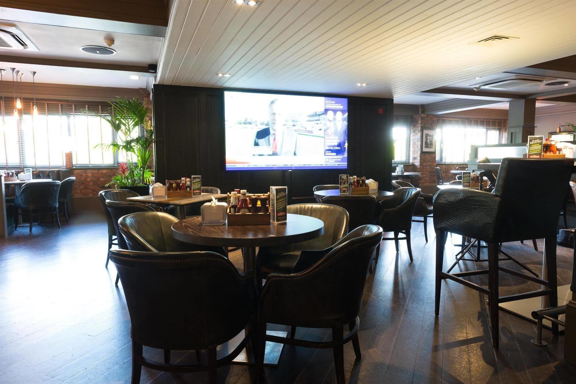 Village Hotel Solihull Dış mekan fotoğraf